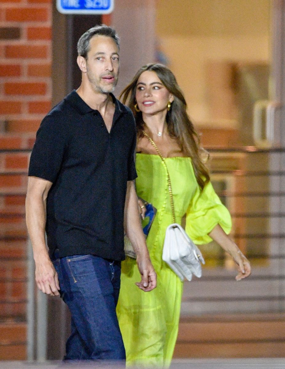 Sofia Vergara and Justin Saliman were spotted dining at YU/MI Sushi.