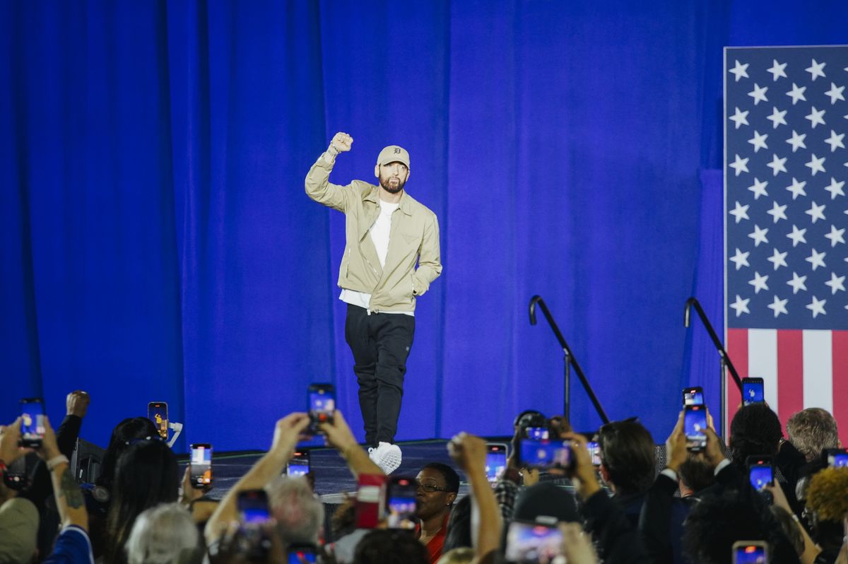  American rapper Eminem attends a rally of former US President Barack Obama supporting Vice President Kamala Harris's 2024 presidential campaign in Detroit, Michigan, United States on October 22, 2024. (Photo by Katie McTiernan/Anadolu via Getty Images)