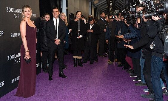 Look at the happiness on Justin Theroux's face as he watches his wife Jennifer Aniston capture the attention of the photographers at the 'Zoolander 2' premiere.
<br>
Photos: Getty Images