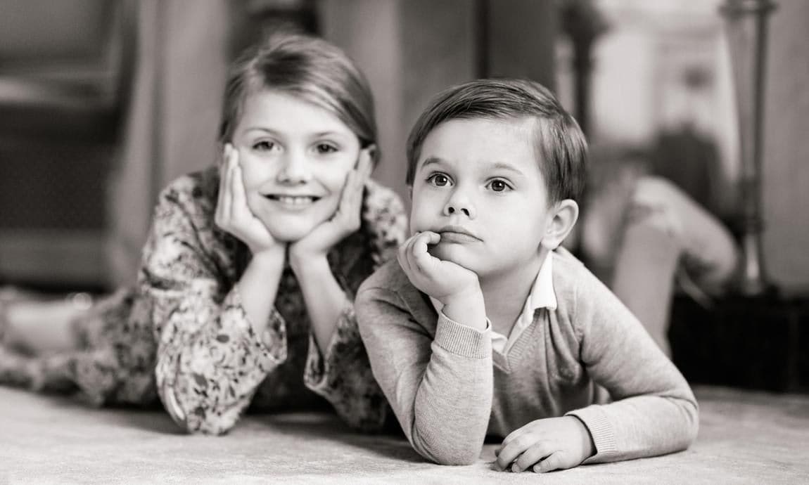 The Swedish Royal Court shared photos of Estelle and Oscar washing their hands