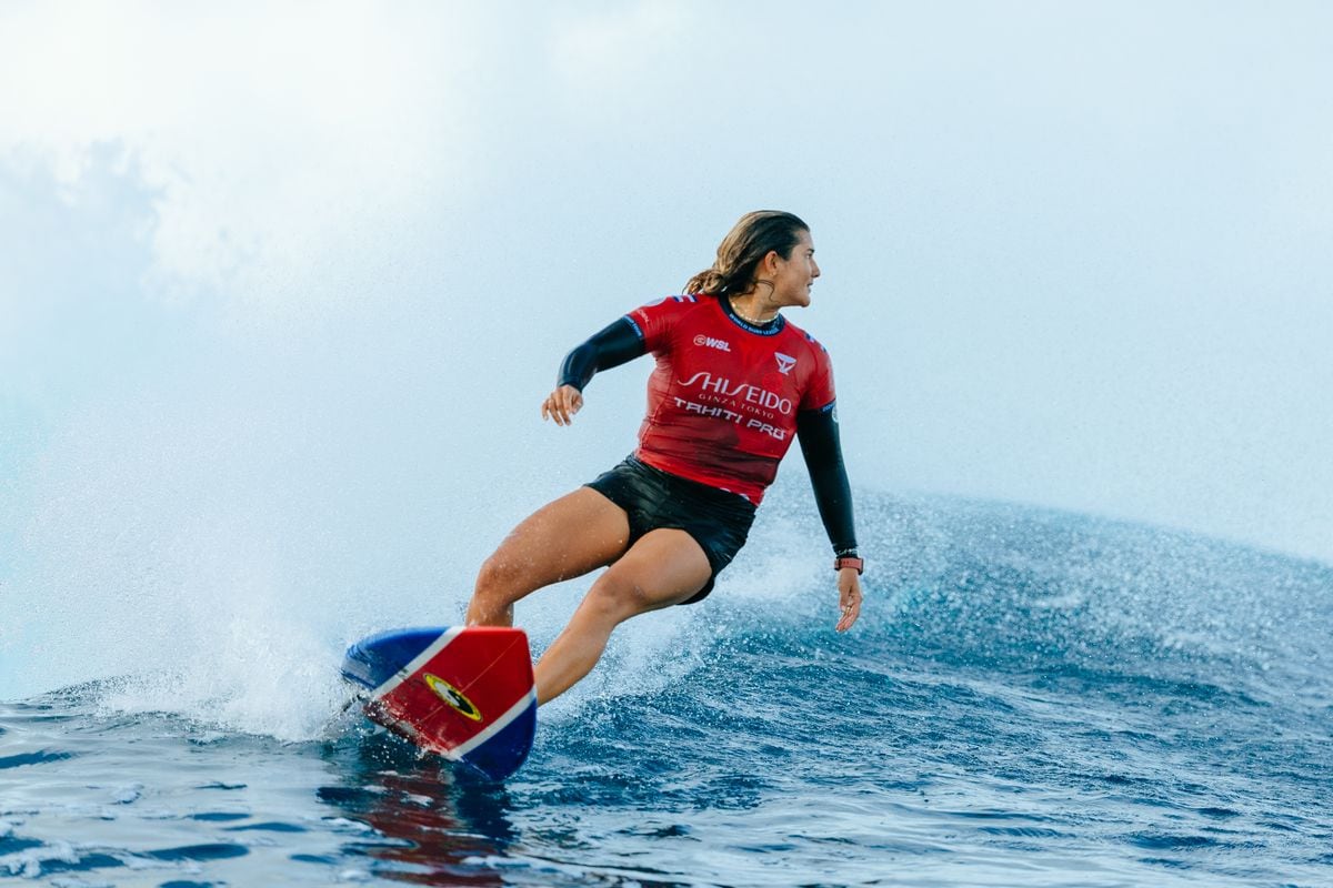 TEAHUPO'O, TAHITI, FRENCH POLYNESIA - MAY 29: Brisa Hennessy of Costa Rica surfs in Quarterfinal 1 of the SHISEIDO Tahiti Pro on May 29, 2024, at Teahupo'o, Tahiti, French Polynesia. (Photo by Ed Sloane/World Surf League via Getty Images)