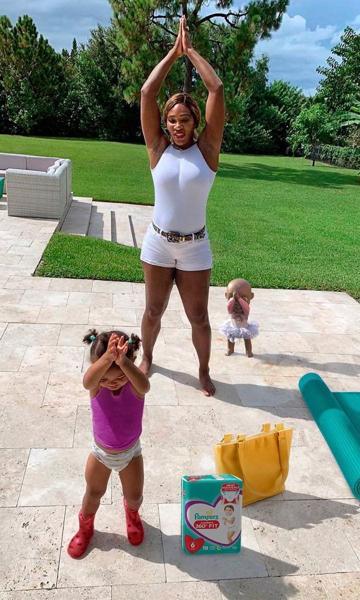 Serena williams daughter olympia yoga session