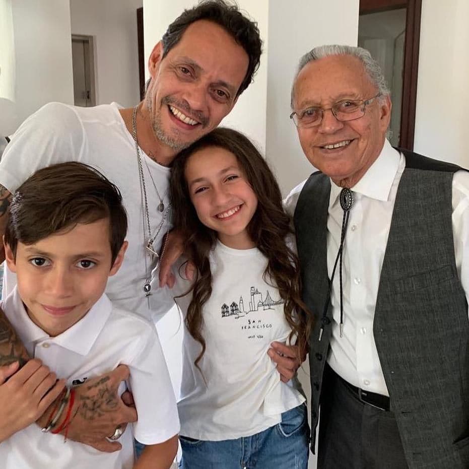 Marc Anthony with twins Max and Emme and dad don Felipe