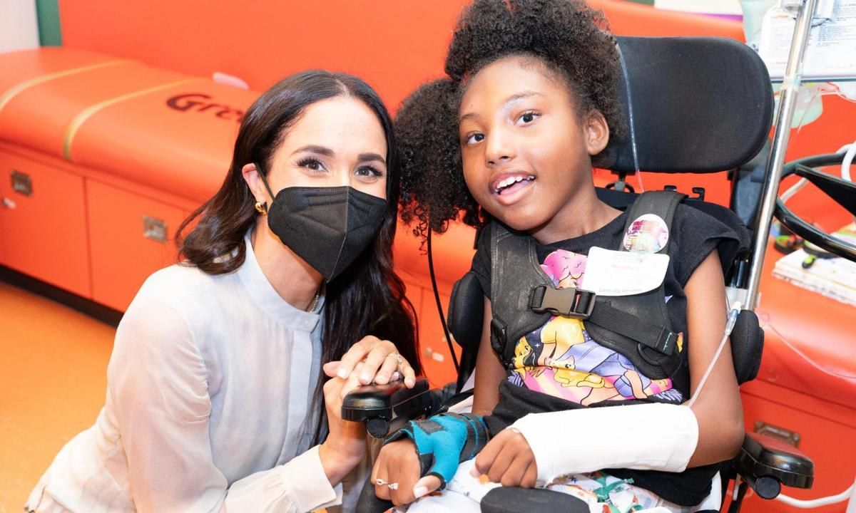 Patients and staff were treated to a special Literally Healing session with Meghan