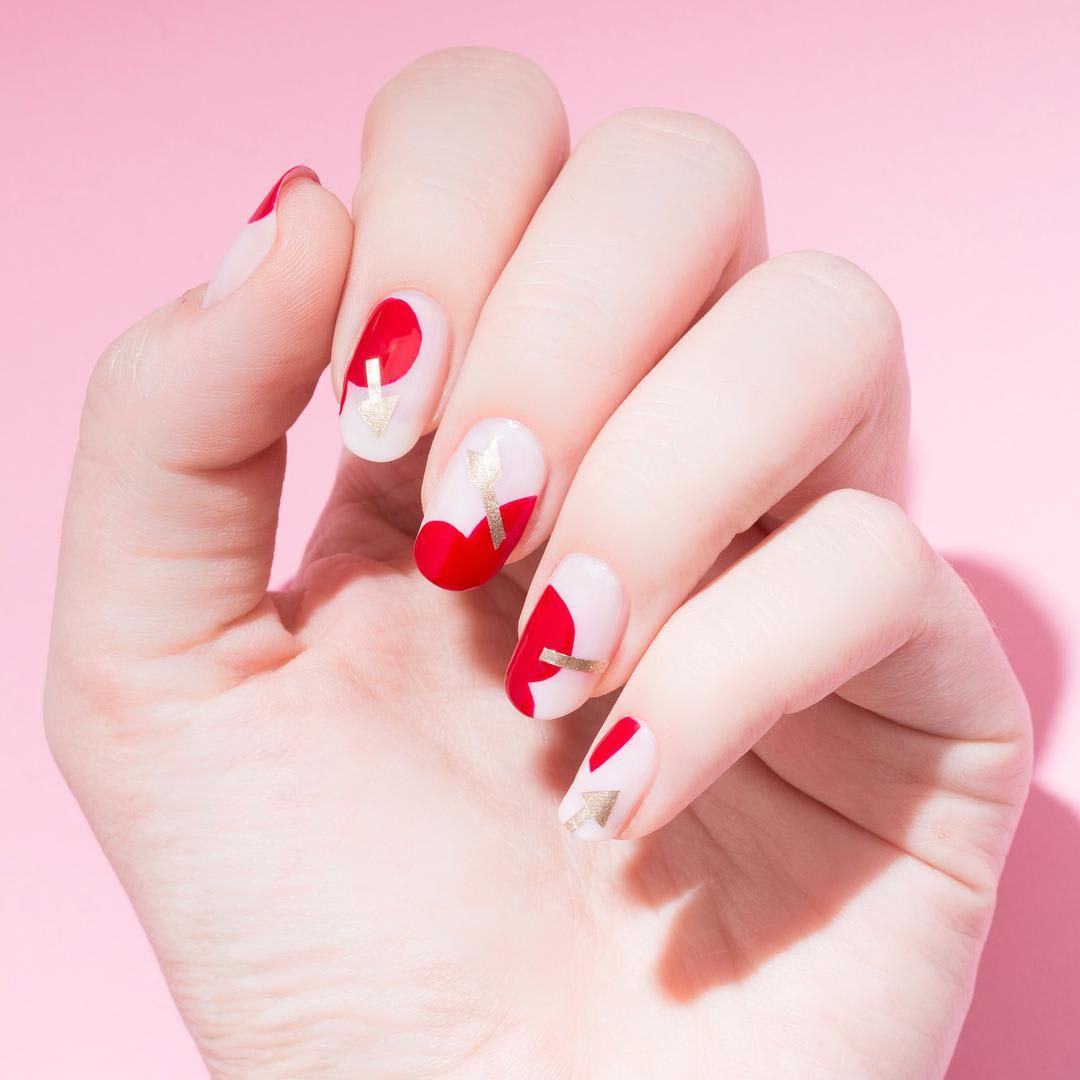 Valentine's Day nails