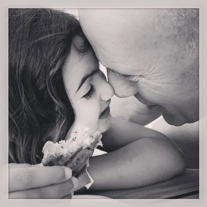 Summertime eskimo kisses! <b>Bruce Willis</b> shared a tender moment with his daughter Mabel.
<br>
Photo: Instagram/@emmahemingwillis