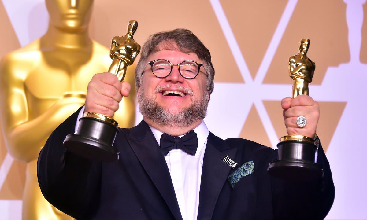 Guillermo del Toro wins an Oscar