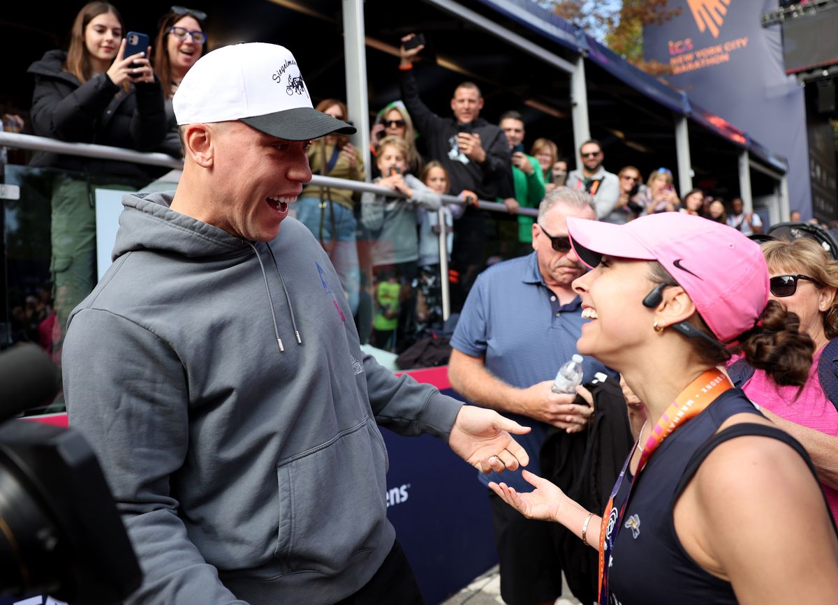 Aaron Judge congratulating Samantha Bracksieck after she ran the 2023 NYC Marathon