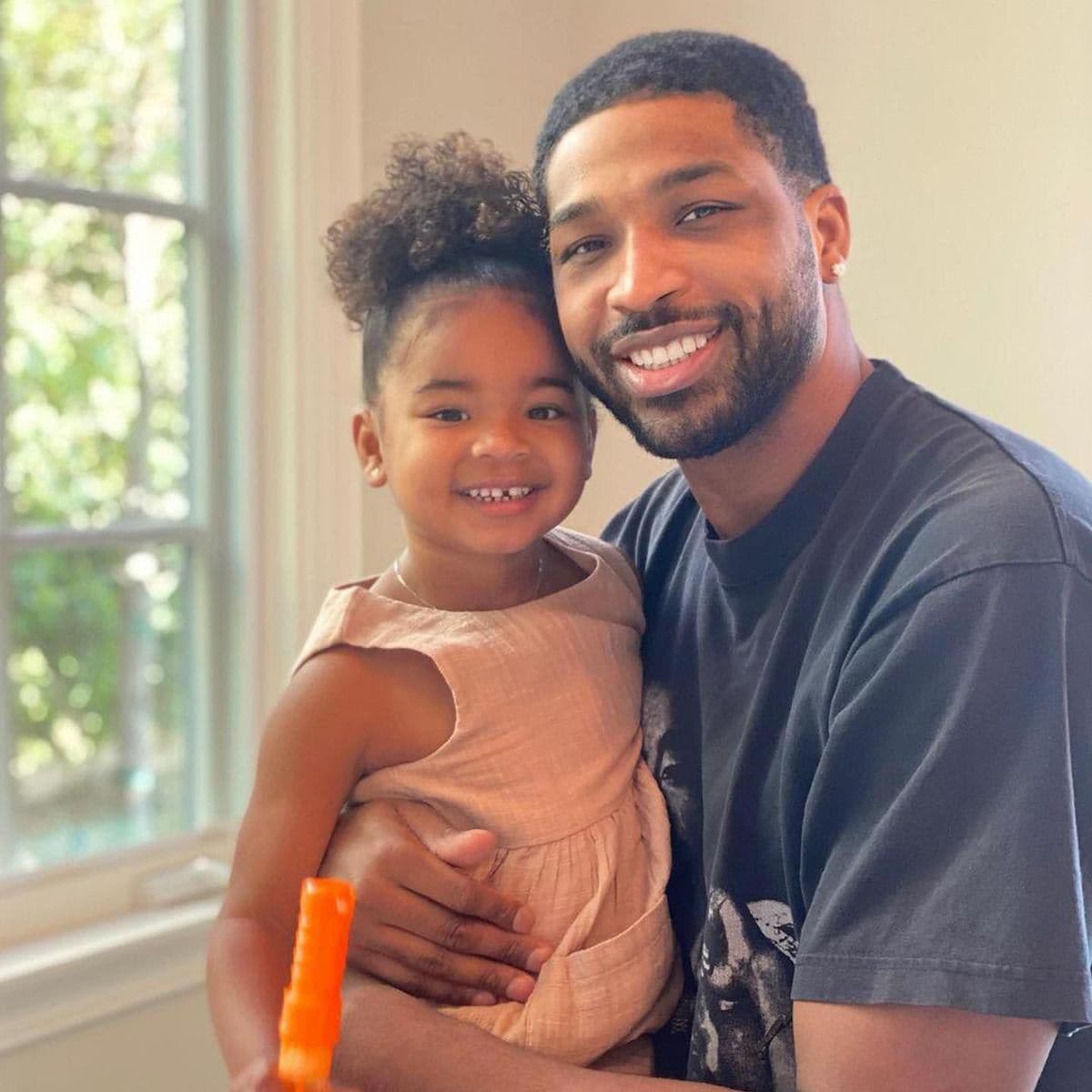 Tristan Thompson y su hijo