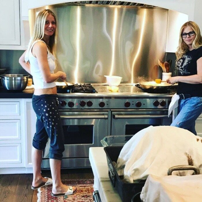 Gwyneth Paltrow showed off this photo of her "Battle of the stuffing".
Photo: Instagram/@gwynethpaltrow