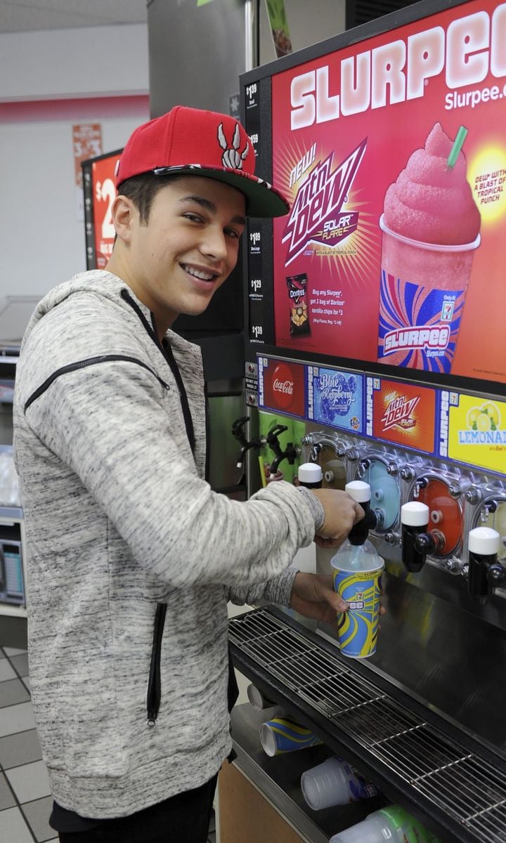 7-Eleven Kicks Off Slurpee All Access Chill With Austin Mahone