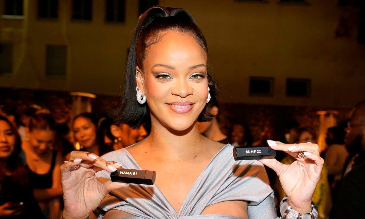 Rihanna Celebrates The Launch of Fenty Beauty at Ulta Beauty