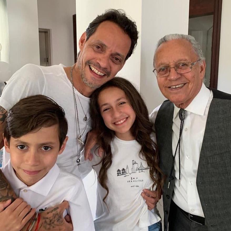 Marc Anthony with twins Max and Emme and dad don Felipe