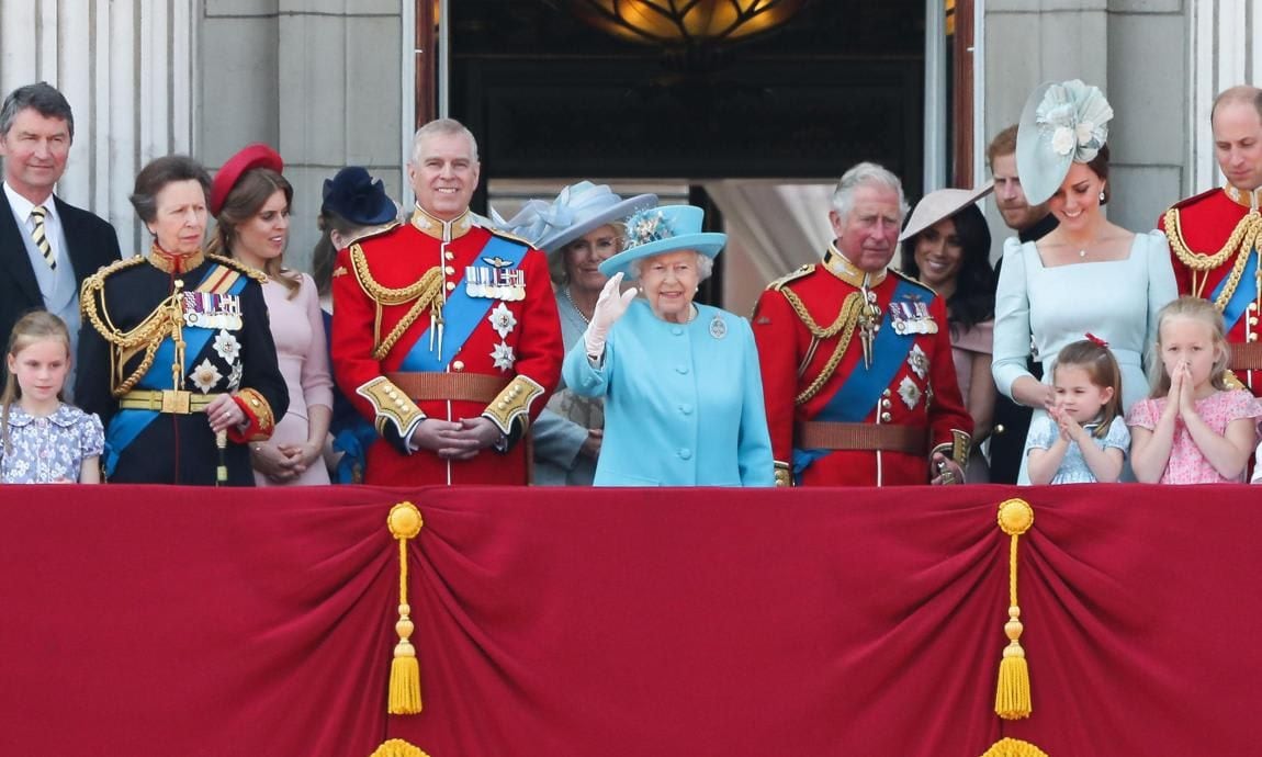 queen elizabeth, trooping the color