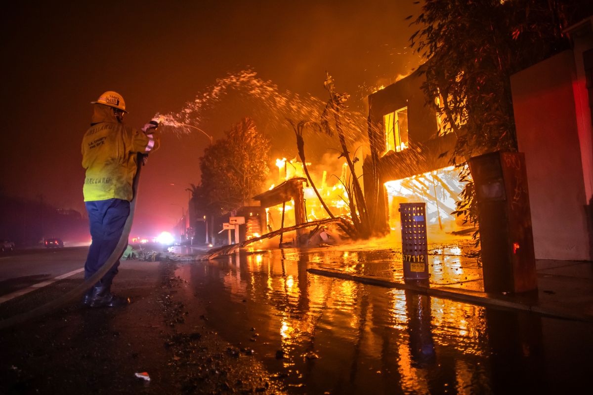 Ben Affleck, Guillermo del Toro, and Mark Hamill Evacuated as Los Angeles Wildfires Rage