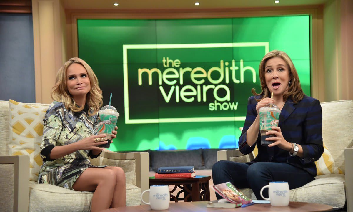 Kristin Chenoweth, Meredith Vieira drink slurpees on The Meredith Vieira Show