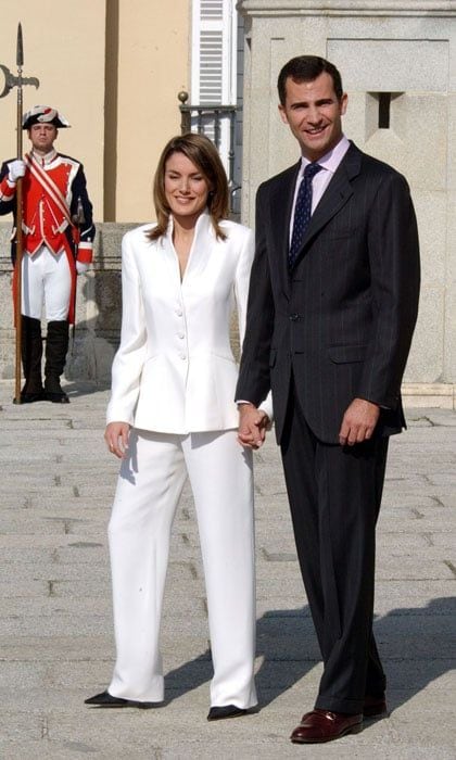 Queen Letizia Armani suit 2003