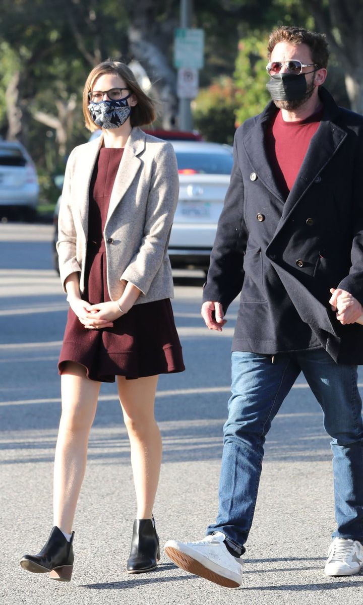 Ben Affleck takes his kids Violet and Samuel to go shopping at a bookstore together in Brentwood.