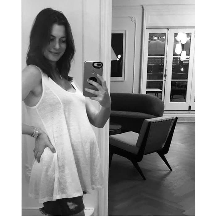 Anne Hathaway pregnant, expecting baby no. 2