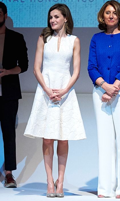 Queen Letizia wore summer's hotest style the little white dress, this time by Carolina Herrera to the National Fashion Awards 2017 at the Costume Museum in Madrid, Spain.
Photo: Carlos Alvarez/Getty Images