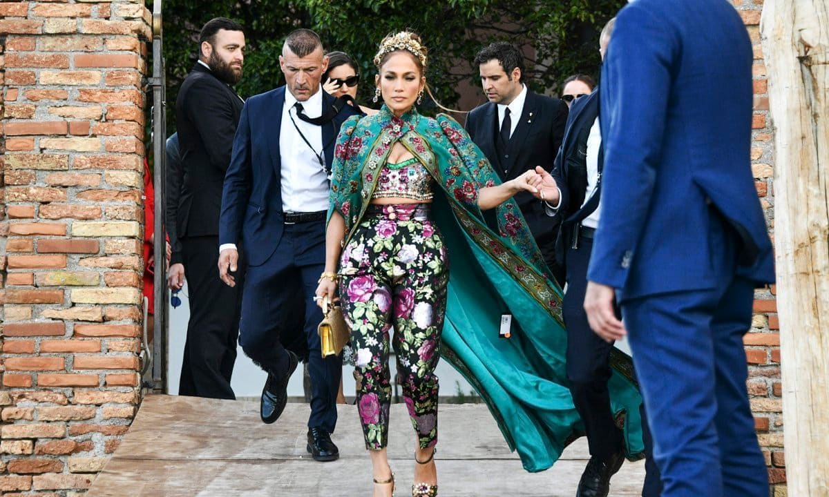 Jennifer Lopez style