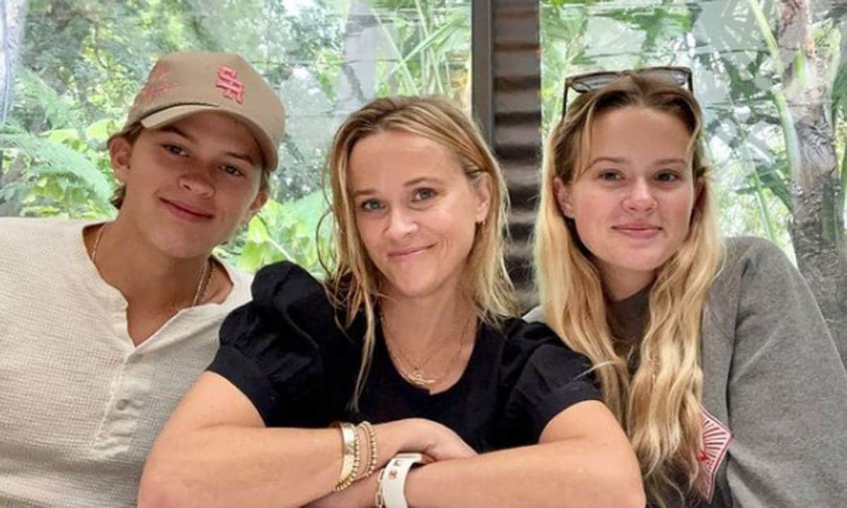 Reese Witherspoon and her kids