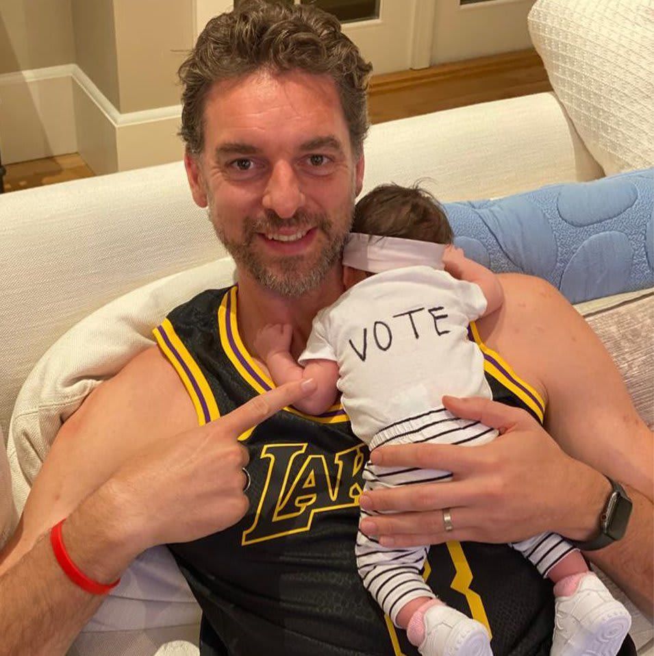 Pau Gasol, Cat McDonnell, and their baby Ellie