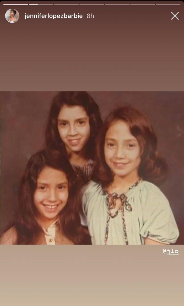 Jennifer Lopez, Lynda Lopez and Leslie Lopez