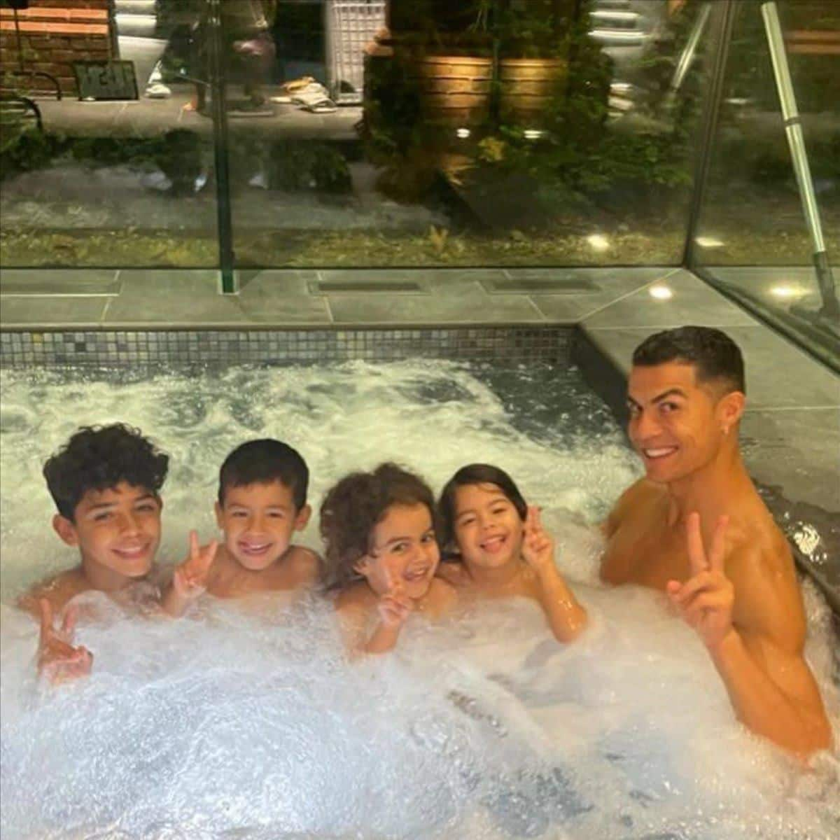 Cristiano Ronaldo y sus hijos