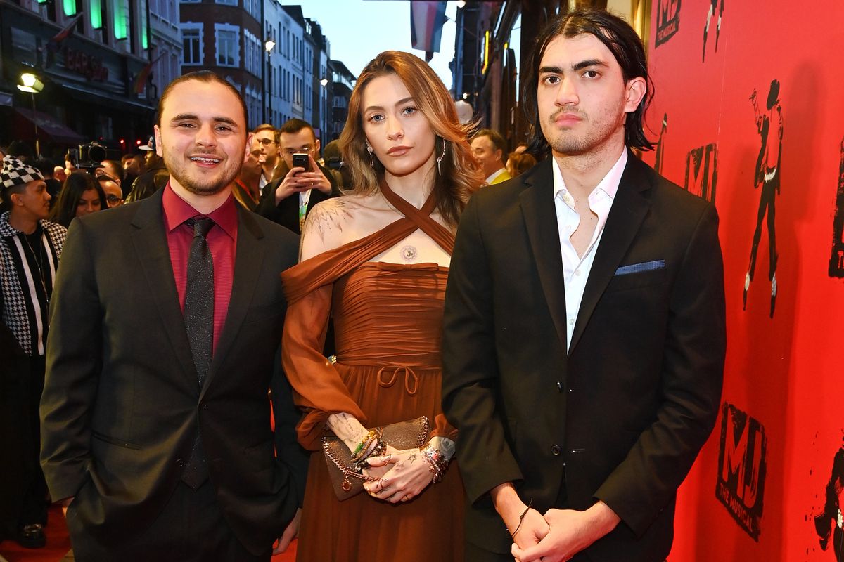 Prince Jackson, Paris Jackson and Bigi Jackson aka Blanket Jackson