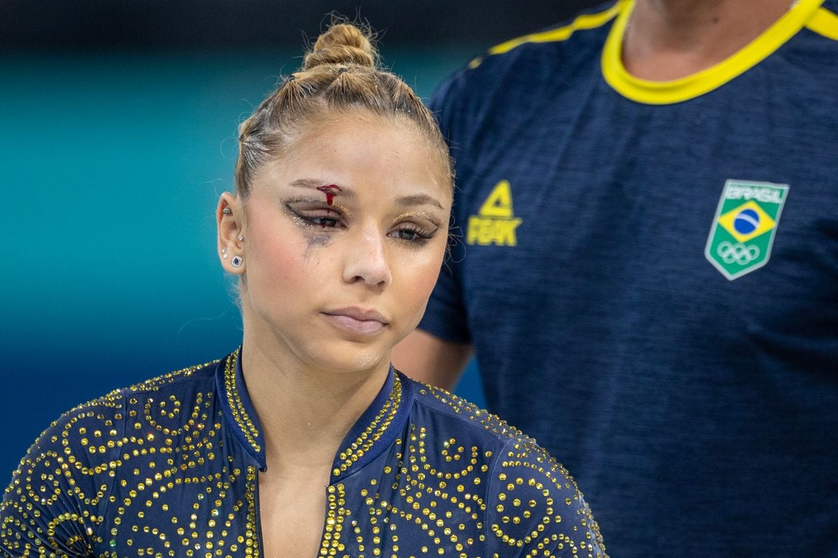 Flavia Saraiva of Brazil after injuring herself during uneven bars warm-up before the start of competition during the Artistic Gymnastics Team Final for Women at the Bercy Arena during the Paris 2024 Summer Olympic Games on July 30th, 2024, in Paris, France. (Photo by Tim Clayton/Corbis via Getty Images)