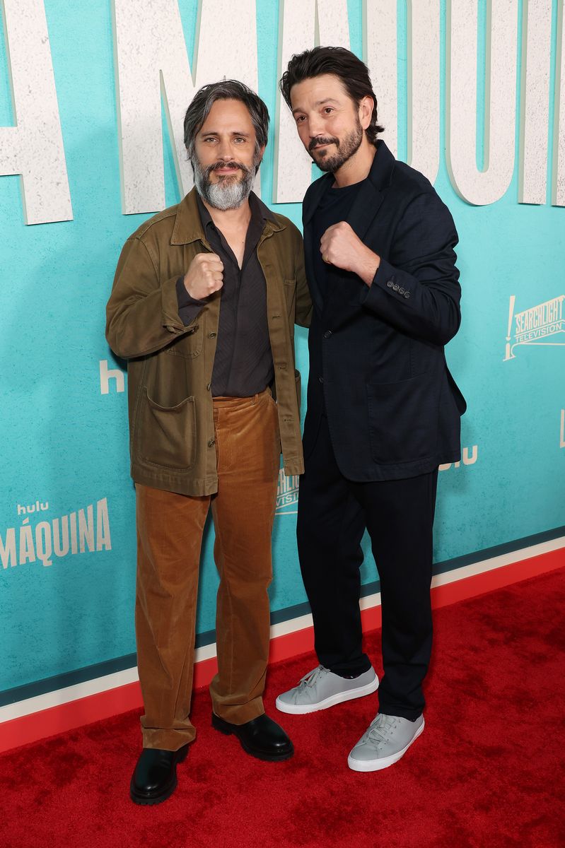 Gael Garcia Bernal dan Diego Luna menghadiri pemutaran perdana 'La Maquina' Hulu di Los Angeles