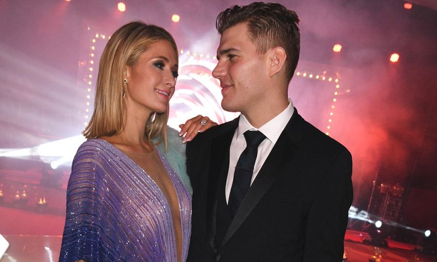 Paris Hilton and Chris Zylka had the look of love during the de Grisogono party.
Photo: Getty Images