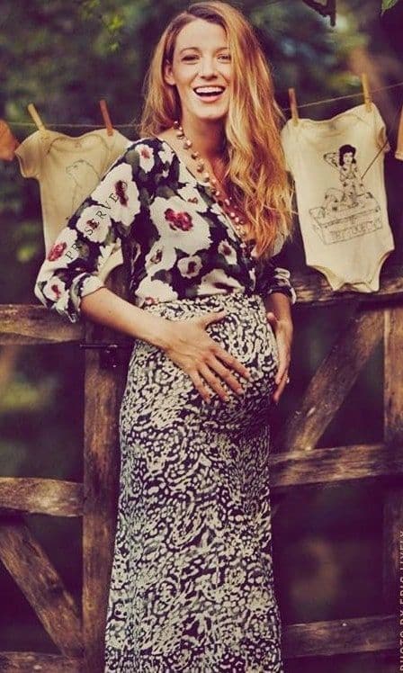 pregnant-blake-lively-shares-more-baby-bump-photos-03.jpg