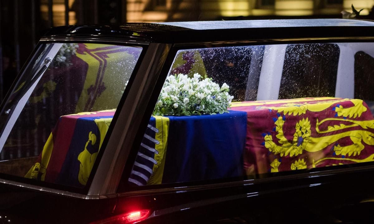 Coffin of Queen Elizabeth II Arrives in London
