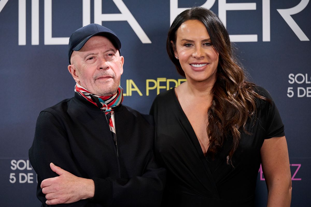 MADRID, SPAIN - NOVEMBER 28: Jacques Audiard and Karla Sofia Gascon attend the "Emilia PÃ©rez" photocall at Hotel Only You on November 28, 2024 in Madrid, Spain. (Photo by Borja B. Hojas/WireImage) 