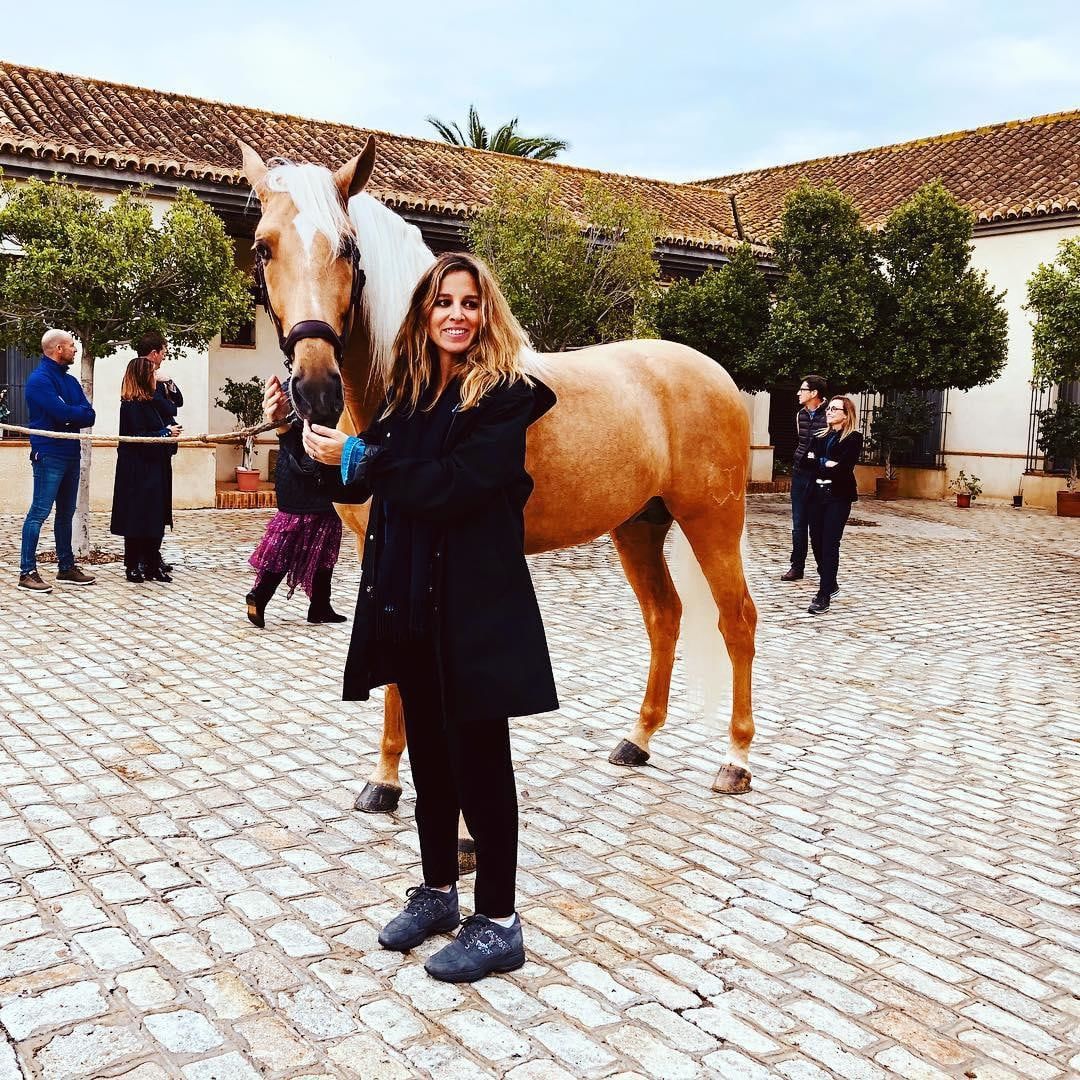Alejandra Silva shares a picture of herself with a horse