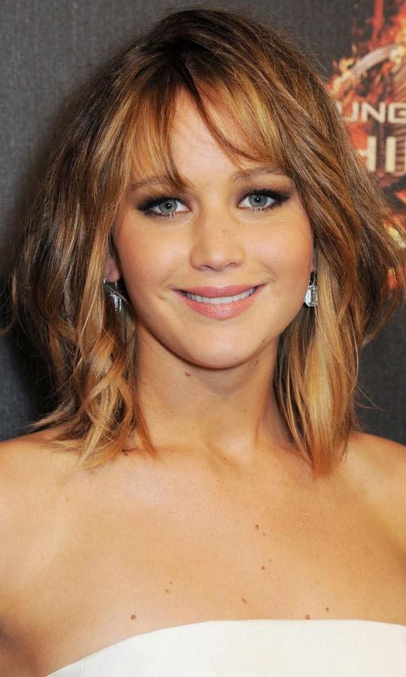 Jennifer Lawrence con corte en capas