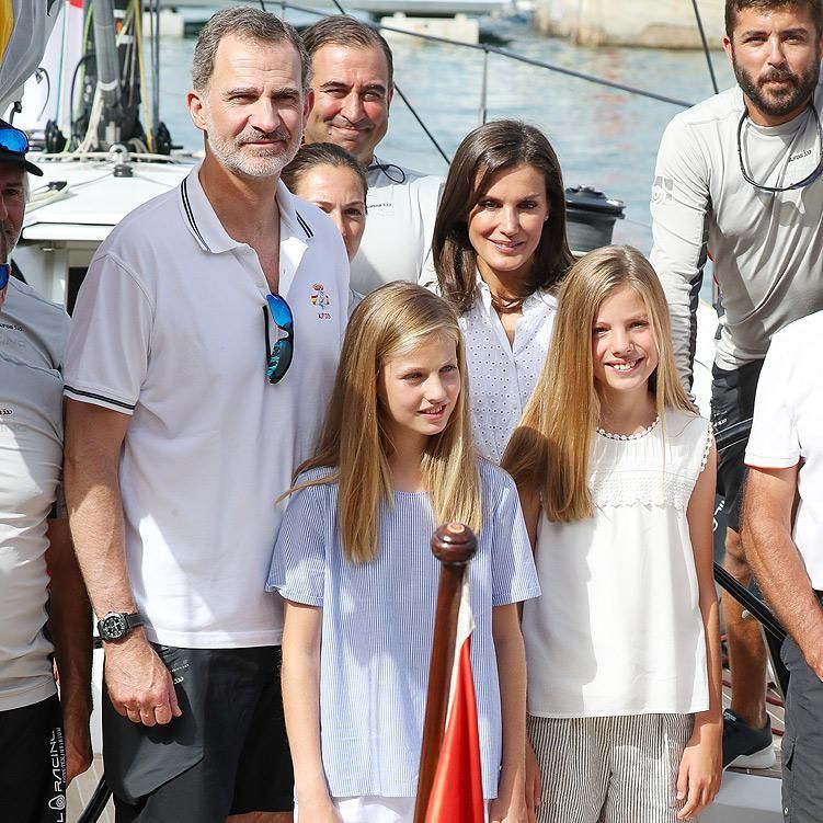 Queen Letizia and King Felipe in Mallorca with Princess Leonor and Infanta Sofia