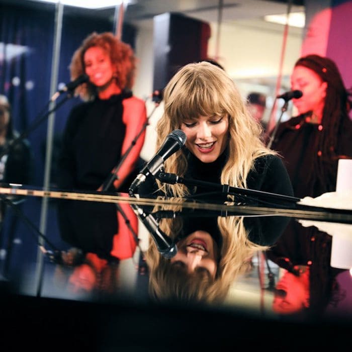 Taylor Swift took a break from her <i>Saturday Night Live</i> rehearsals to drop by SiriusXM to perform an acoustic performance from her new album <i>Reputation</i>. While there, she also spoke about Tom Petty and mentioned her favorite song of the late singer's is <i>American Girl</i>.
Photo: TAS Rights Management