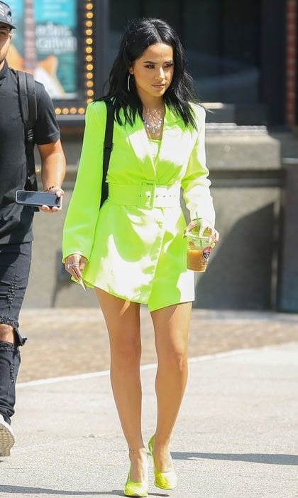 Becky G, Dollar outfit 