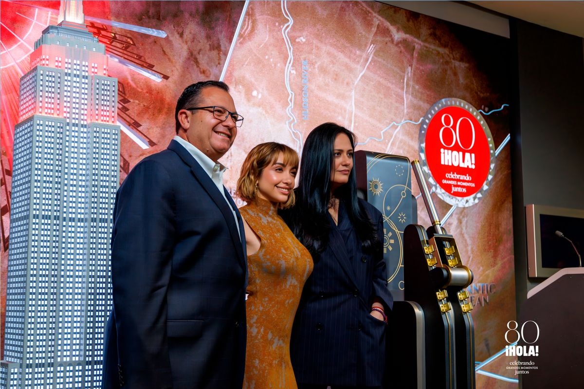 María Becerra lights the Empire State Building in red to celebrate ¡HOLA!'s 80th Anniversary