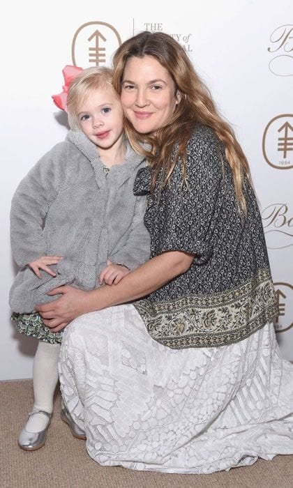 Drew Barrymore brought her youngest daughter Frankie as her date to the 2017 Society Of MSK Bunny Hop in NYC.
Photo: Gary Gershoff/WireImage