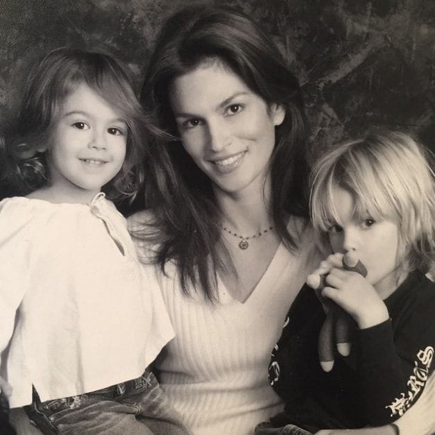 When their children were born, her husband showed his resolve as a father too. "Rande is an incredible daddy as I knew he would be," Cindy said as they exclusively presented their son Presley to <B>HELLO!</B>."We've both been home with the baby, so Presley is bonded equally with both of us."
Photo: Instagram/@cindycrawford