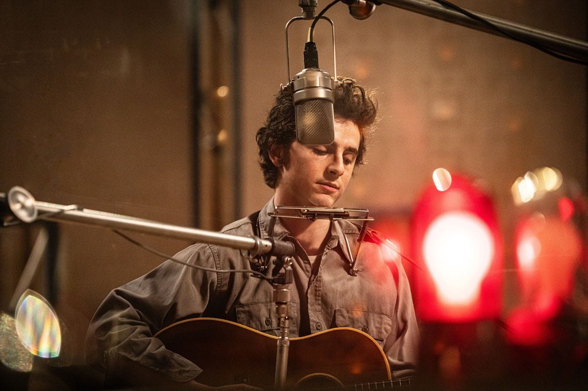 Timothee Chalamet plays Bob Dylan in 'A Complete Unknown'