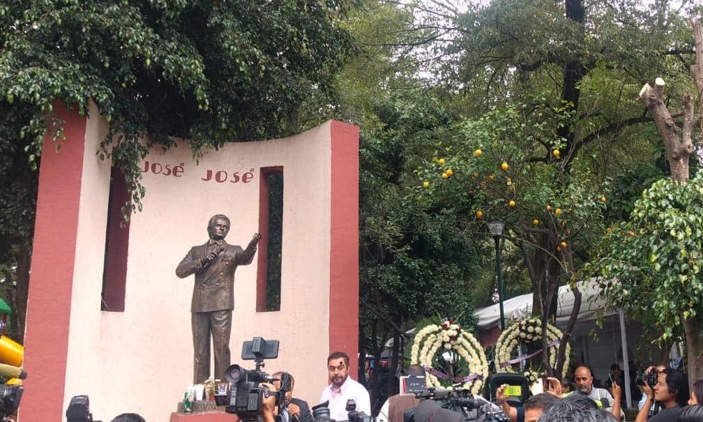 Colonia Clavería park in Mexico City