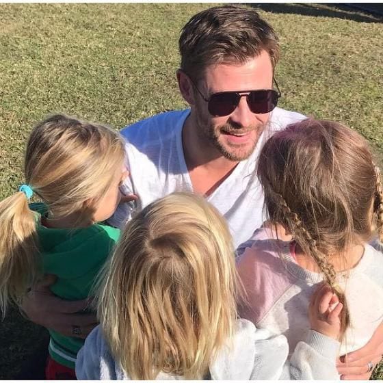 Chris Hemsworth y Elsa Pataky tambien viajan con sus tres hijos