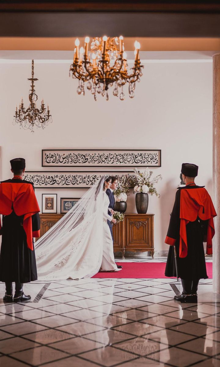 every-must see photo from Crown Prince Hussein and Prince Rajwa's wedding