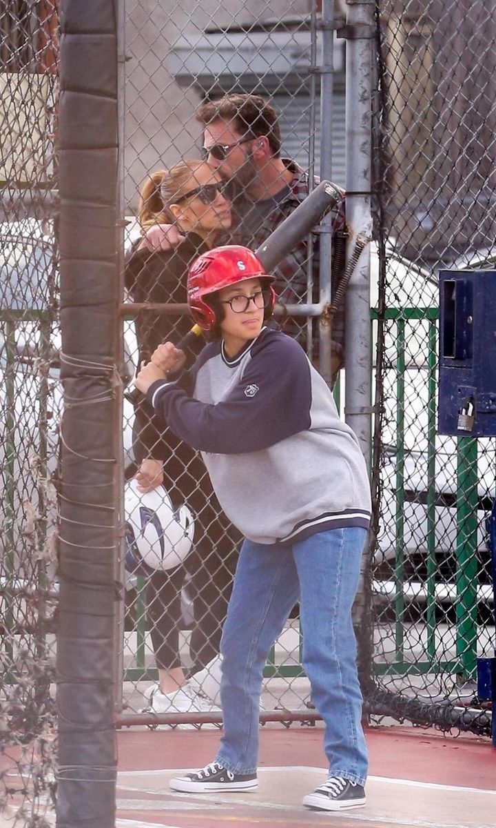 Jennifer Lopez and Ben Affleck take Emme to the batting cages