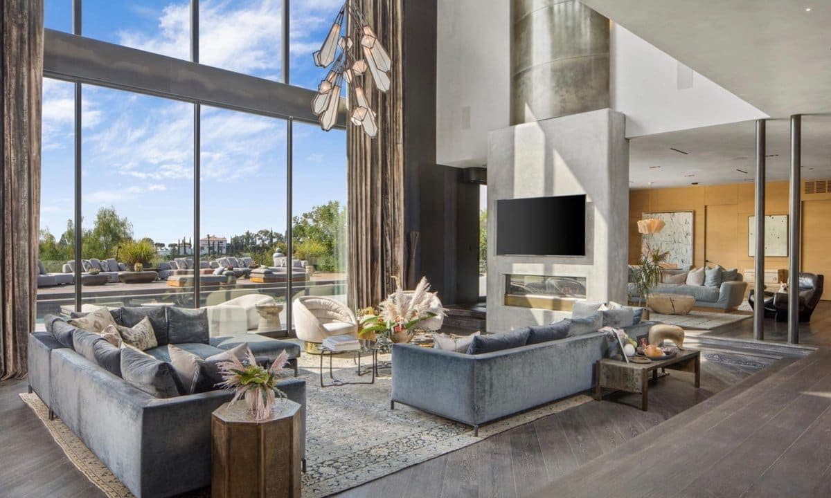 Pregnant Chrissy Teigen And John Legend List Their Beverly Hills Mansion For $24 Million